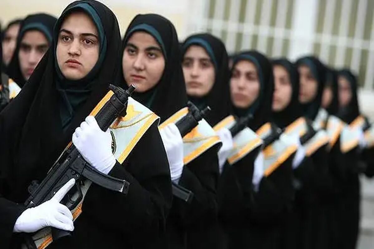 طرح جدید پلیس برای حضور زنان مقابل مدارس دخترانه