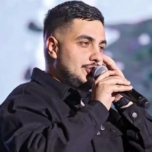 رقص و آواز آرون افشار در مراسم ختم لاکچری/ ویدئو