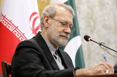  آغاز تشییع شهید لاریجانی و شهدای دنا  از میدان انقلاب/. ویدئو