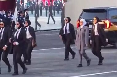 تصاویر دیدنی از مانور اولین پلیس‌های زن سوریه/ ویدئو
