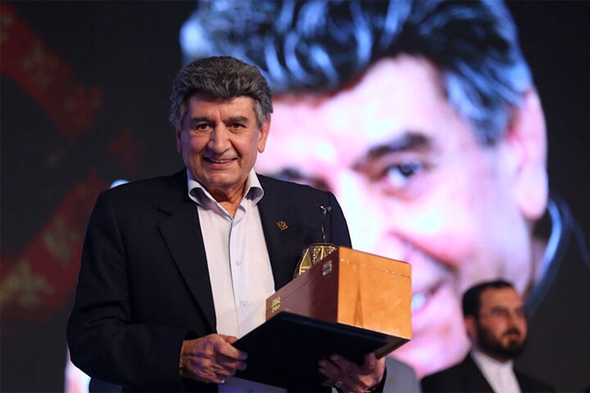 منوچهر والی‌ زاده درگذشت
