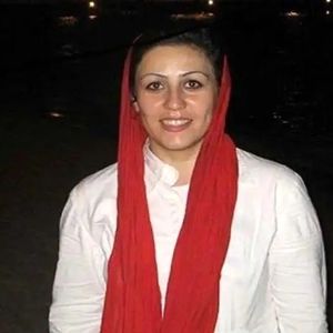 آزادی مریم اکبری منفرد از زندان پس از تحمل ۱۷ سال حبس بدون یک روز مرخصی
