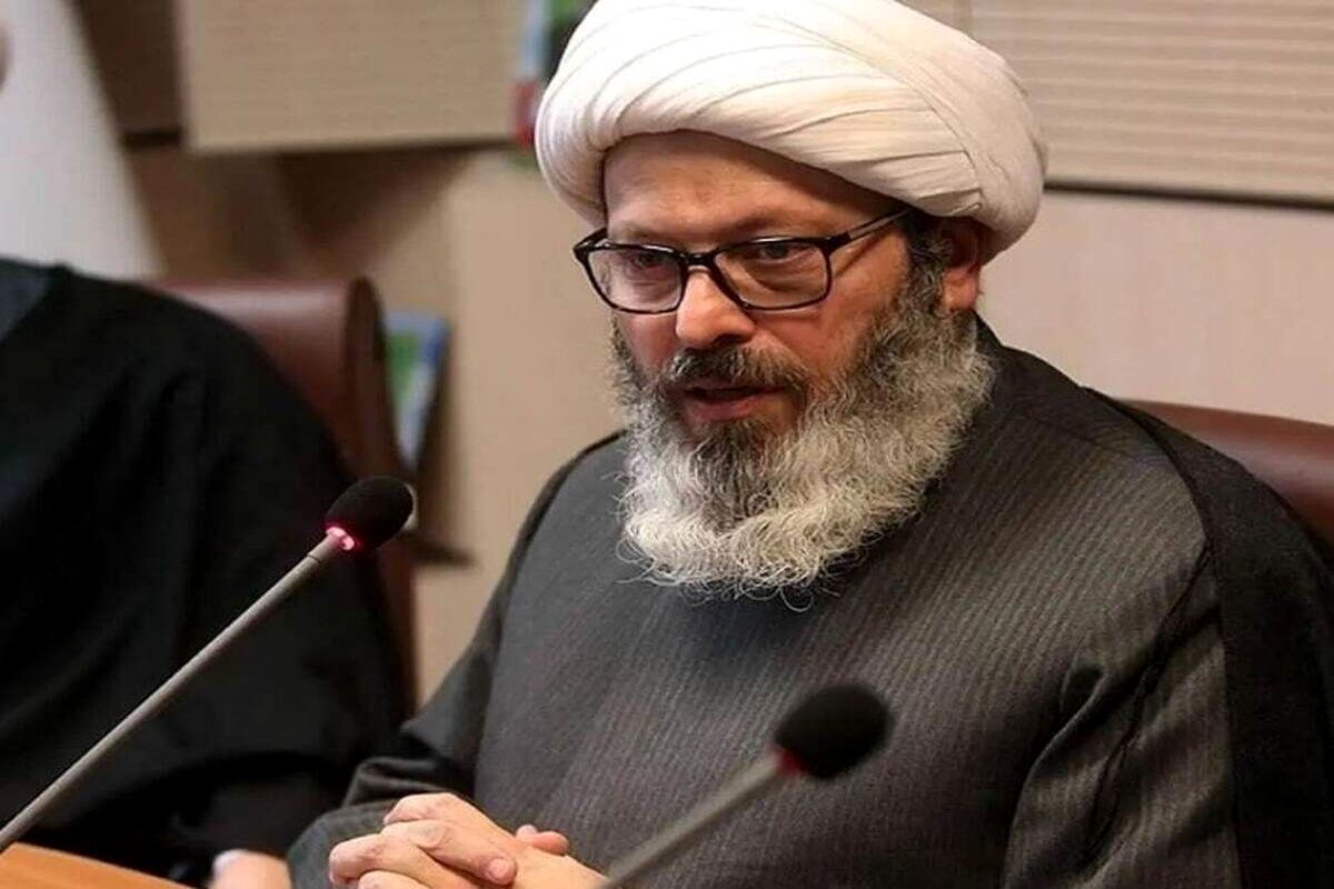 قاسمیان آزاد و از عربستان اخراج شد/ عکس
