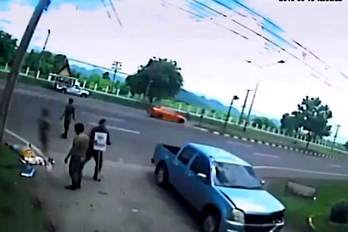 فیلم لحظه جدا شدن روح از بدن یک زن در تصادف رانندگی
