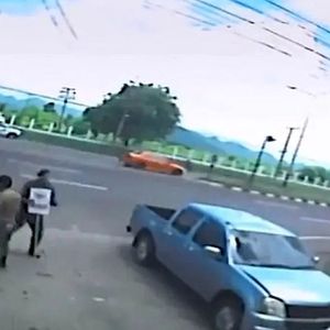 فیلم لحظه جدا شدن روح از بدن یک زن در تصادف رانندگی