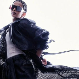 مشت بزن تا زنده بمانی!/ روایت دختری که تسلیم نشد