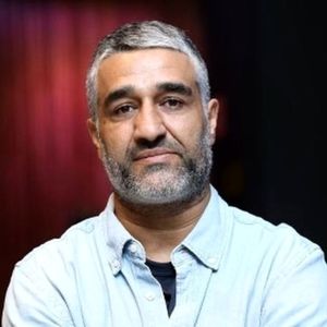  وکیل پژمان جمشیدی: هیچ اظهاری در مورد بسته شدن دست و پای دختر خانم نیامده است/ ویدئو