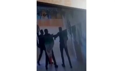ویدئویی وایرال شده از سیلی زدن به معلم در مدرسه