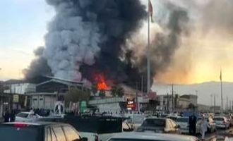 آتش سوزی در کارخانه شرکت کاله واقع در شهر آمل/ویدئو