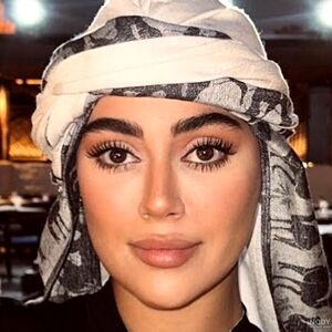 نگین فضلی به ایران برگشت