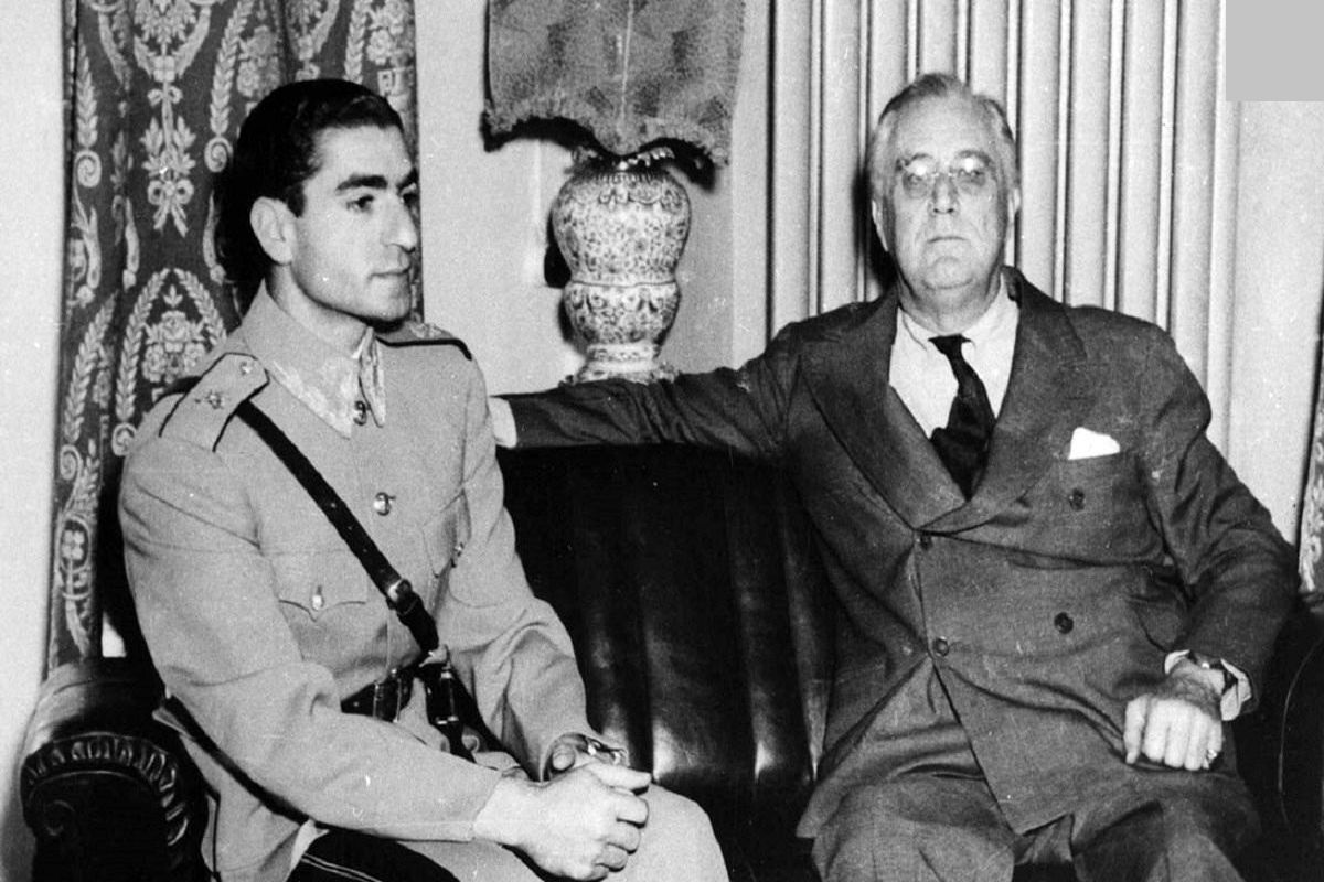 «محمدرضا پهلوی» در ماه های پایانی عمرش/ عکس