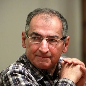 واکنش زیباکلام به "مرگ بر فریدون"های مجلس