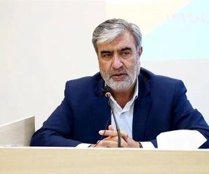 ابراهیم عزیزی: عراقچی هیچ مأموریتی در حوزه هسته‌ای در سفر به پاکستان ندارد