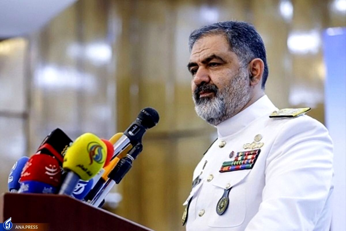دریادار ایرانی: شناورهای خارجی به درخواست کمک لنج ایرانی پاسخ ندادند

