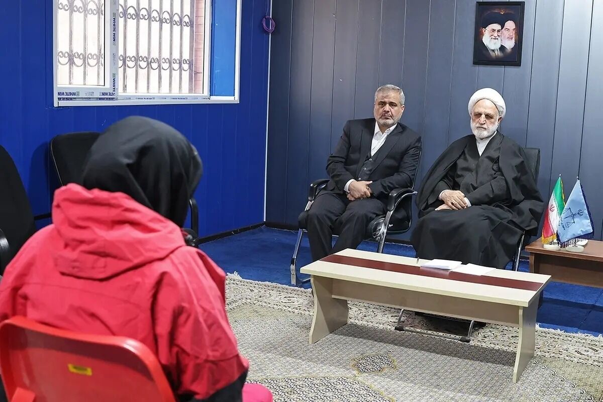 سازمان زندان‌ها: الزام زنان به استفاده از چادر ممنوع است