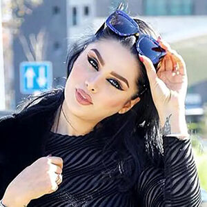 دنیا جهانبخت در مراسم عزاداری کربلا حضور یافت/ عکس
