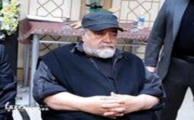 حضور هنرمندان در مراسم ختم مادر محمدرضا شریفی‌نیا/ ویدئو