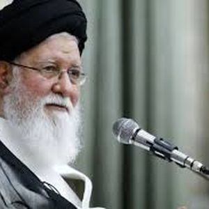 علم‌الهدی: مذاکره امروز با آمریکا مسخره است