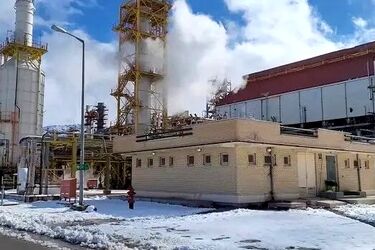 سقوط ۲ کارگر جوان در دستگاه مخلوط‌ کن کارخانه!
