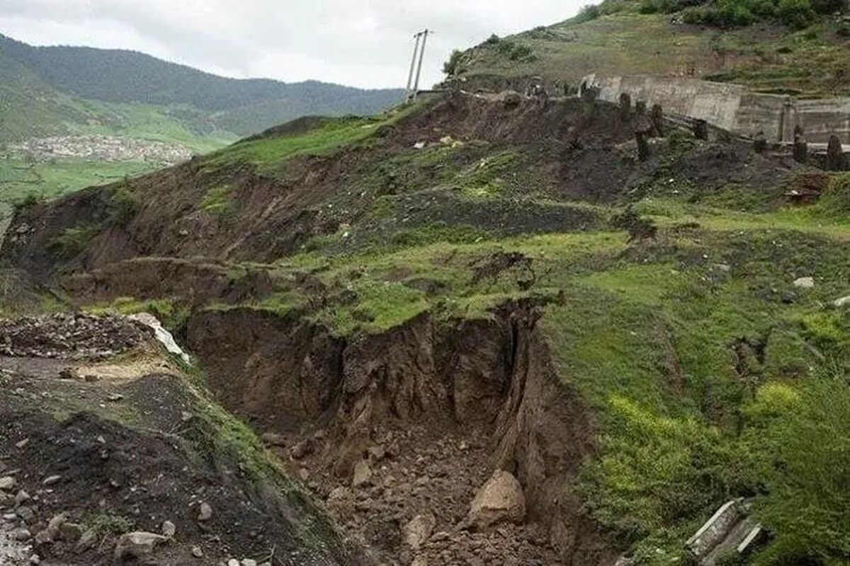 تصاویری از رانش شدید زمین در سوادکوه