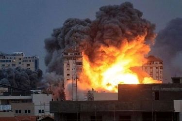 فاصله ایمن از یک انفجار مهیب چقدر است؟ 