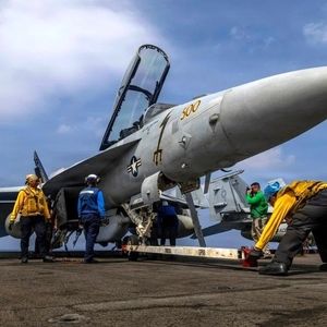 مشاوران ترامپ تمایل دارند ابتدا اسرائیل به ایران حمله کند