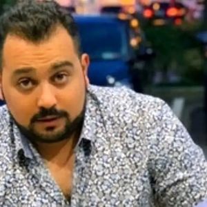 مجری شبکه منوتو: من در یک آپارتمان20متری زندگی می کنم و حتی هزینه درمان دندانم را نمی توانم پرداخت کنم