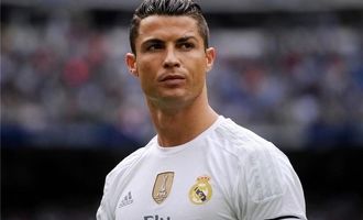 رونالدو سر سفره افطار/ عکس