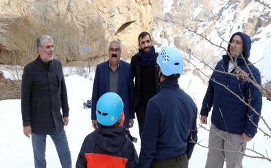 بازدید شهردار و اعضای شورای اسلامی شهر اوشان فشم از مدرسه یخنوردی میگون

