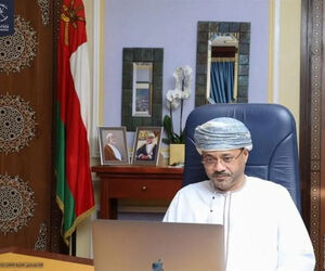 وزیر خارجه عمان ایموجی پرچم شیر و خورشید را حذف کرد/ عکس