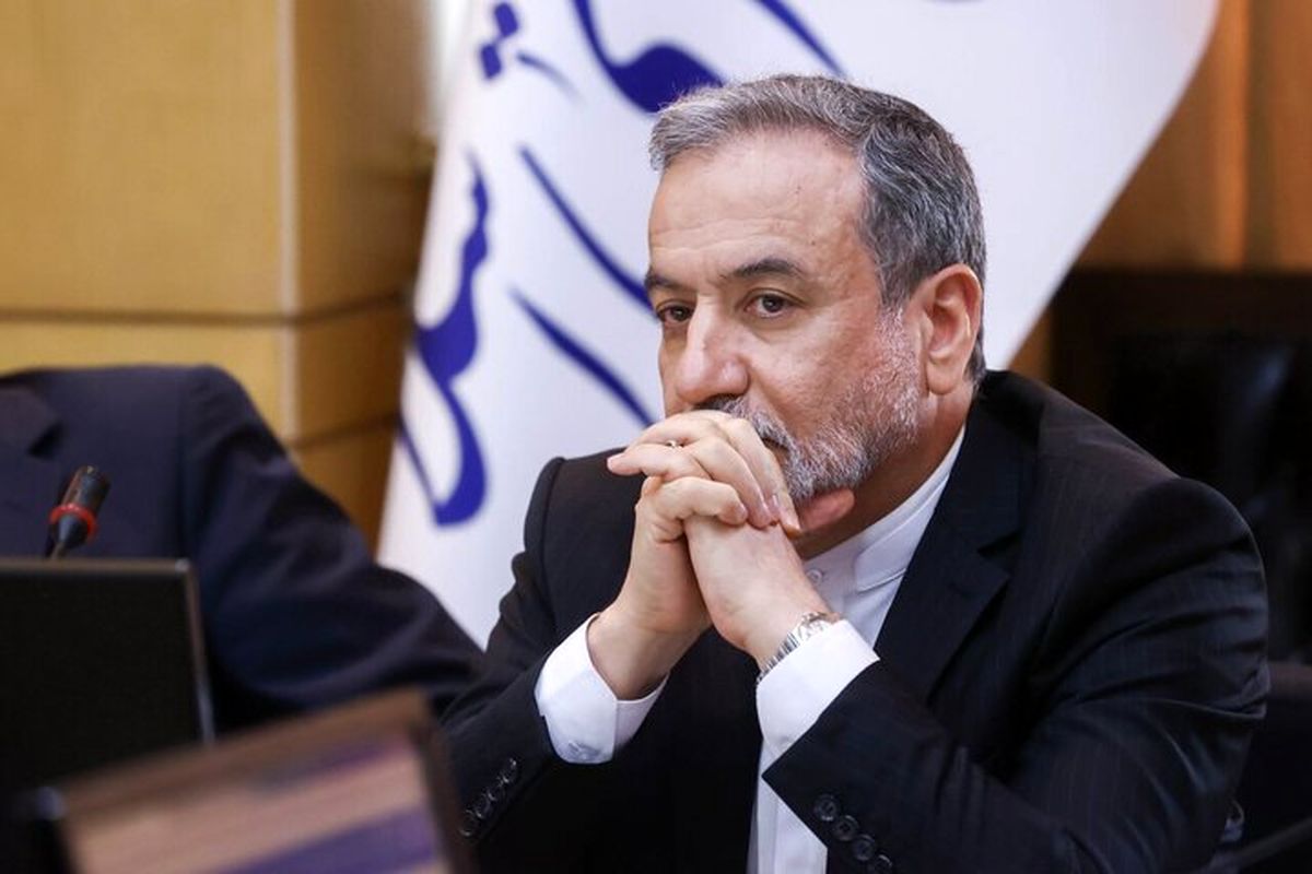 عراقچی در ۶۳ سالگی پدر شد