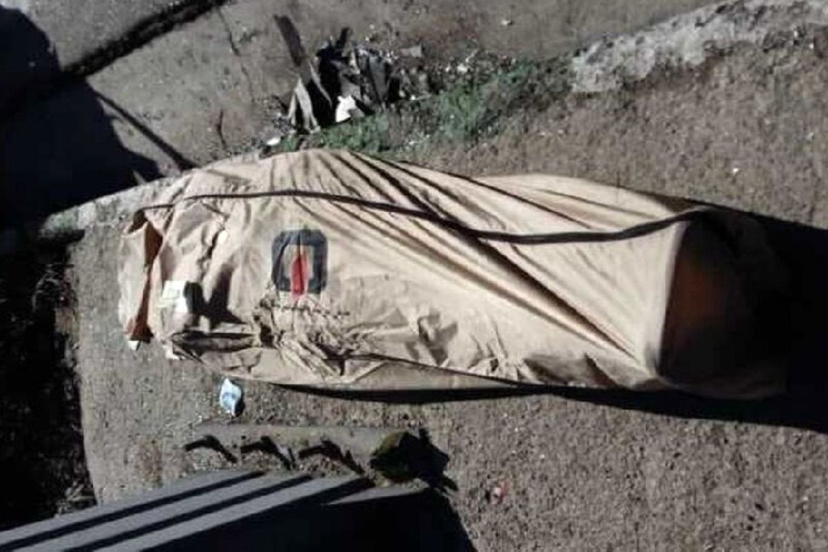 جسد سوخته در پژو در بیابان‌های کهریزک