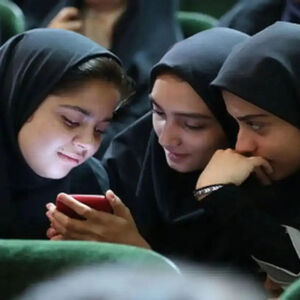 آوردن موبایل به مدارس آزاد شد؟
