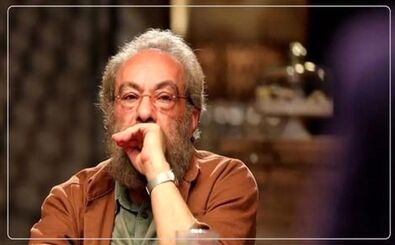 مسعود فراستی با تیپی جالب در اجتماع شبانه مردم تهران/ عکس