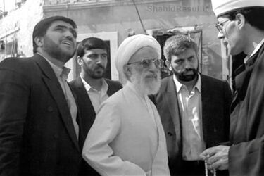 تصویری دیده نشده از آیت االله جنتی در سفر به اروپا