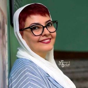 «آناهیتا همتی» با لباس عروس در کنار جواد رضویان/ عکس