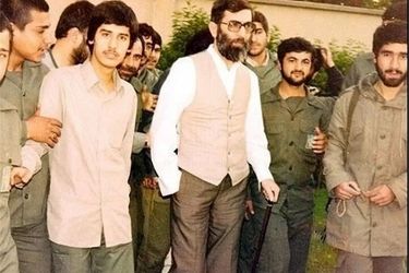 متن نخستین وصیت‌نامه آیت‌الله خامنه‌ای در ۲۴ سالگی