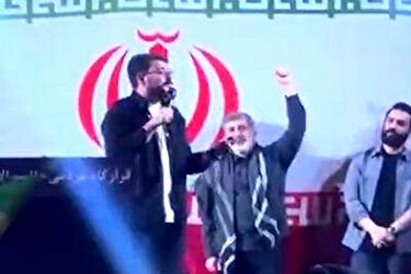 مداحی درباره زنان کم‌حجاب در میدان انقلاب/ ویدئو