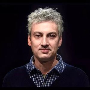 بیوگرافی ارژنگ امیرفضلی؛ از شهرت تا مهاجرت به کانادا