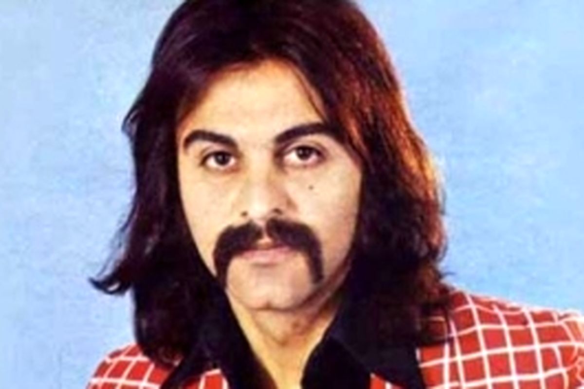 کوروش یغمایی دنیای موسیقی را ترک کرد