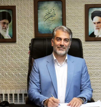 شهردار اوشان فشم میگون به عنوان شهردار نمونه استان تهران انتخاب شد