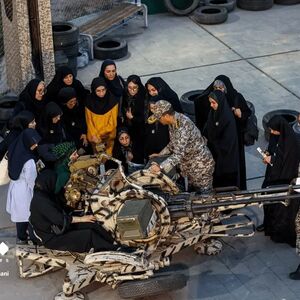 آموزش شلیک با ضدهوایی به زنان در هفت‌تیر
