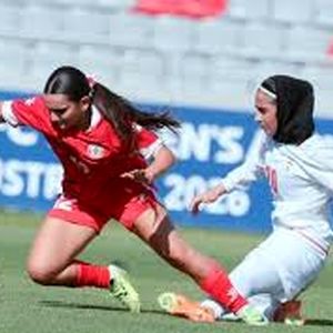 چند تصویر باورنکردنی که از فوتبال زنان در ایران لو رفت!