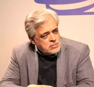 مهاجری: اگر نماینده ای گفت سیم کارت سفید ندارم، خودش را به کوچه علی‌چپ می‌زند