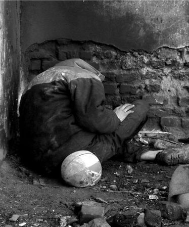 جسد کارتن‌خوابی که ۳۰ روز بی‌صاحب ماند