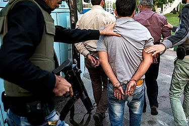 لحظه حمله قمه کش ها به یک فروشگاه در شمال تهران/ ویدئو