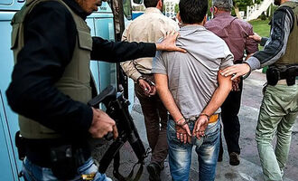 لحظه حمله قمه کش ها به یک فروشگاه در شمال تهران/ ویدئو