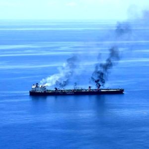 تصاویری از نفتکش‌هایی که سپاه در تنگه هرمز منهدم کرد