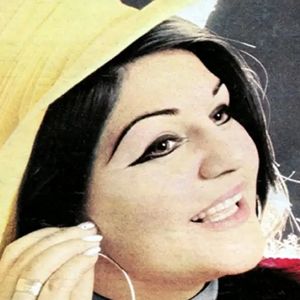 «شهناز تهرانی» با سبیل در کنار پرویز شکری/ عکس