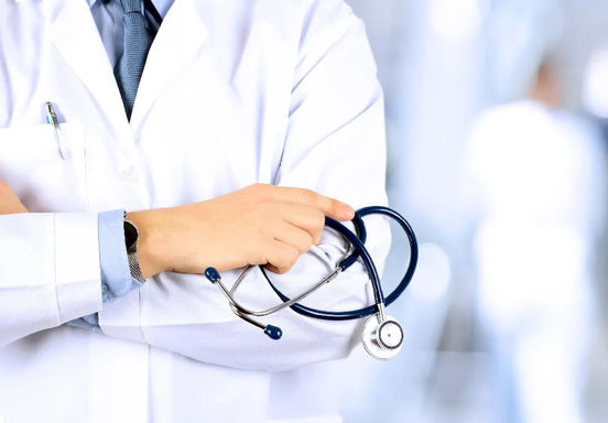 ویزیت پزشک در سال ۱۴۰۵ چقدر شد؟